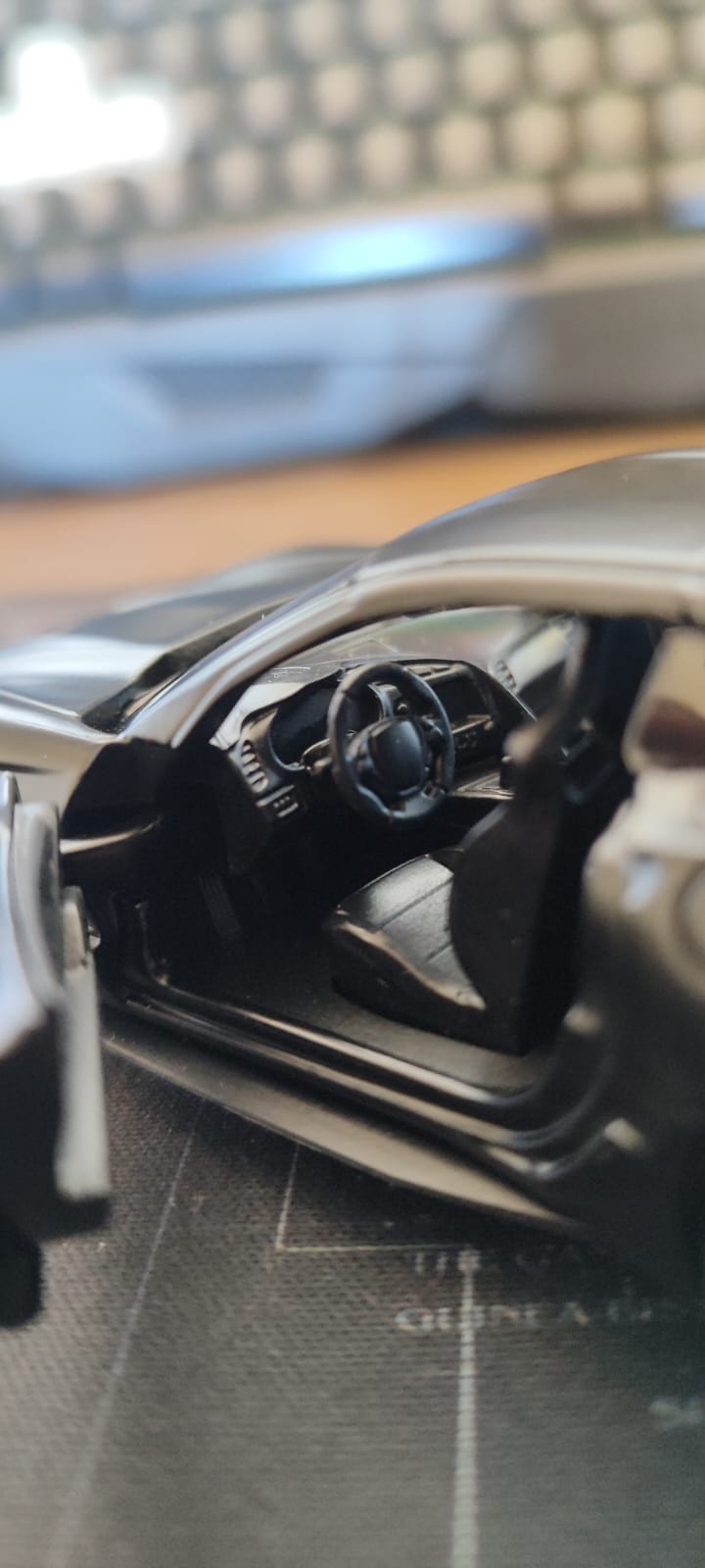 🚗 Miniatura Corvette Stingray – Escala 1:36 | Realismo e Estilo para sua Coleção!