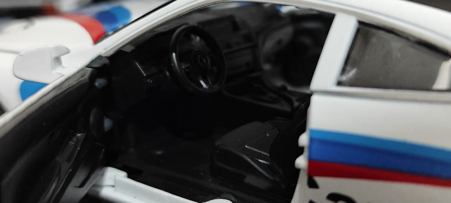 🏎️ Miniatura BMW M4 Coupê 1:32