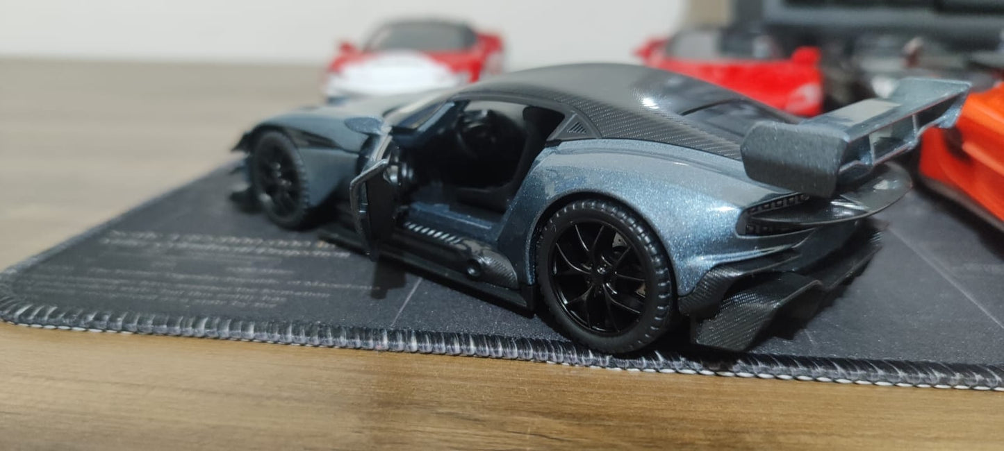 🏎️ Miniatura Aston Martin Vulcan 1:32