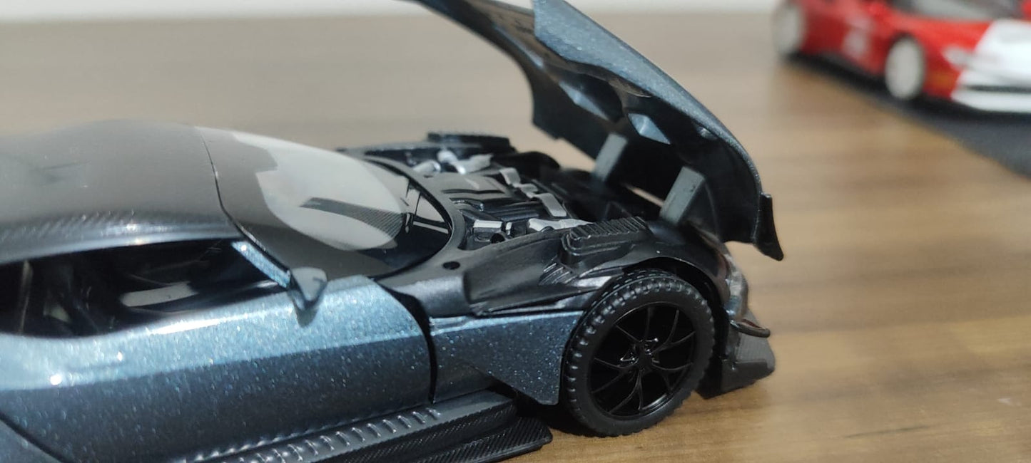 🏎️ Miniatura Aston Martin Vulcan 1:32
