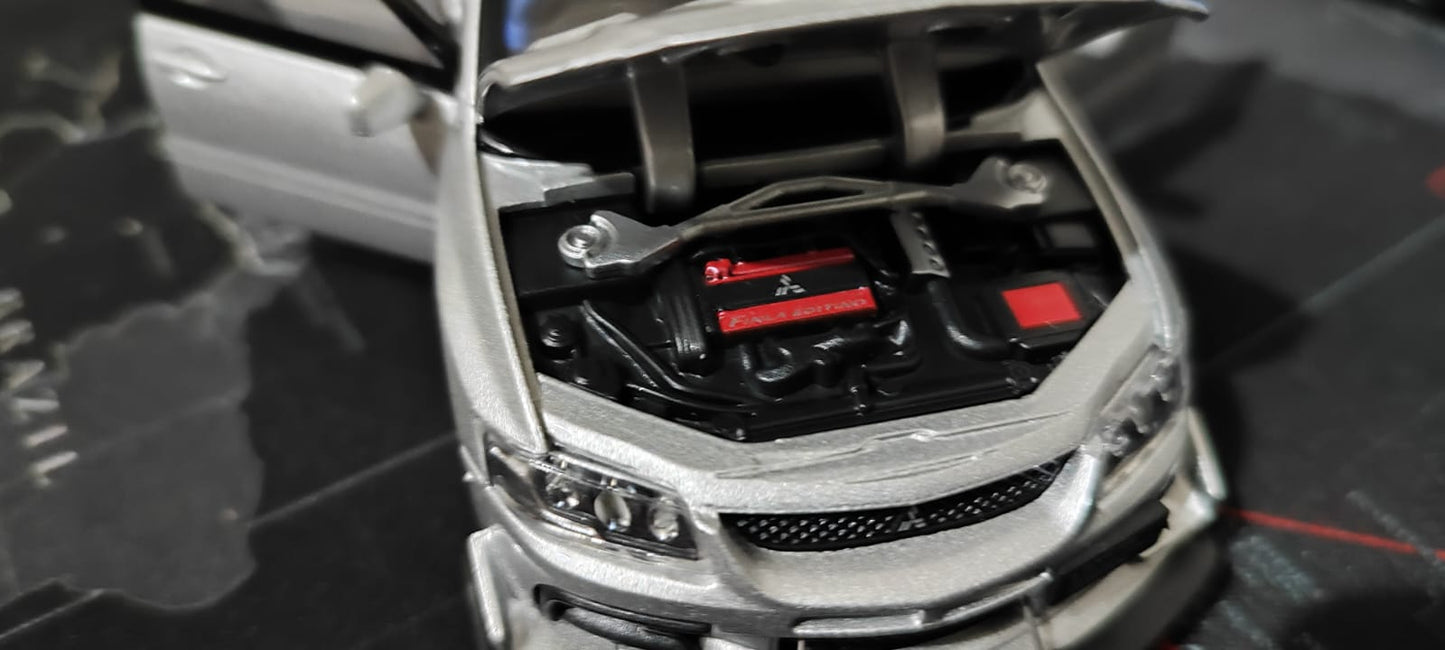 🔥 Mitsubishi Lancer Evolution – Escala 1:32