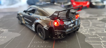 🏎️ Nissan GT-R Preto Escala 1:32 Miniatura