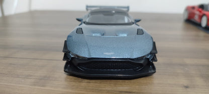🏎️ Miniatura Aston Martin Vulcan 1:32