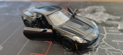 🚗 Miniatura Corvette Stingray – Escala 1:36 | Realismo e Estilo para sua Coleção!